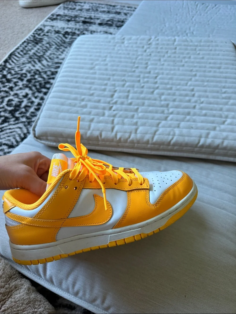 Nike dunk low laser orange